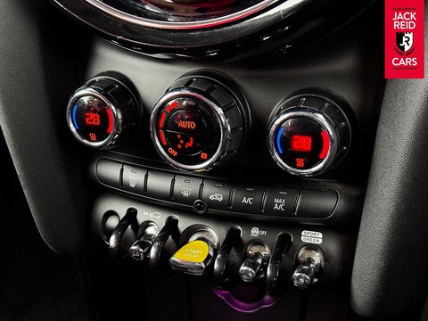 Cooper SE 32.6kWh Level 1 Hatchback 3dr Electric Auto (184 ps)