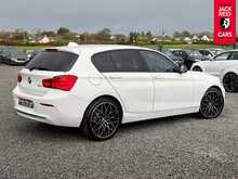 BMW 1 Series 118i Sport 1.5 118i Sport Hatchback 5dr Petrol Manual Euro 6 (s/s) (136 ps) 