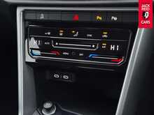 Volkswagen T-Roc TSI Life TSI Life SUV 1.0 Manual Petrol 