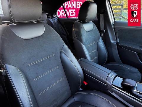 1.3 A250e 15.6kWh AMG Line Edition Saloon 4dr Petrol Plug-in Hybrid 8G-DCT Euro 6 (s/s) (218 ps)