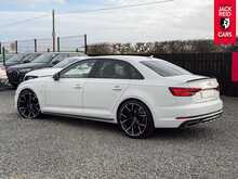 Audi A4 TFSI Black Edition 2.0 TFSI 35 Black Edition Saloon 4dr Petrol S Tronic Euro 6 (s/s) (150 ps) 