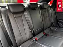 Audi A4 TFSI Black Edition 2.0 TFSI 35 Black Edition Saloon 4dr Petrol S Tronic Euro 6 (s/s) (150 ps) 