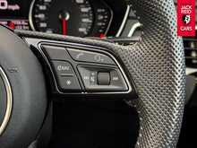 Audi A4 TFSI Black Edition 2.0 TFSI 35 Black Edition Saloon 4dr Petrol S Tronic Euro 6 (s/s) (150 ps) 