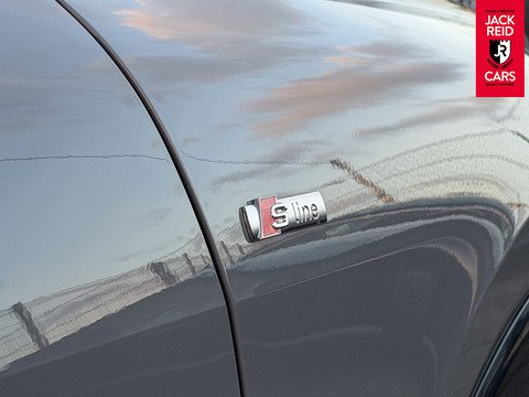 40 S line SUV 5dr Electric Auto 82kWh (204 ps)