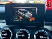 Mercedes-Benz GLC GLC250d AMG Night Edition 2.1 GLC250d AMG Night Edition (Premium Plus) SUV 5dr Diesel G-Tronic+ 4MATIC Euro 6 (s/s) (204 ps) 