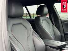 BMW 5 Series 520d MHT M Sport 2.0 520d MHT M Sport Touring 5dr Diesel Hybrid Steptronic Euro 6 (s/s) (190 ps) 