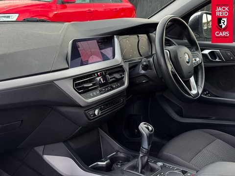 1.5 116d SE Hatchback 5dr Diesel Manual Euro 6 (s/s) (116 ps)