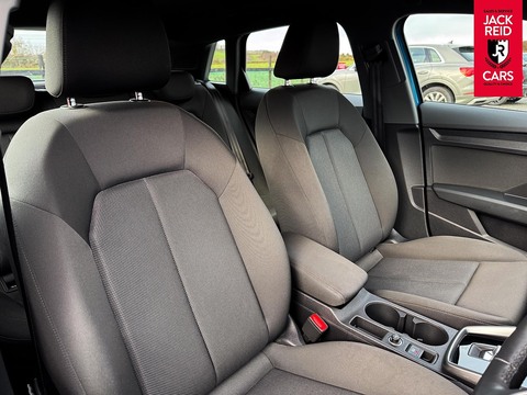 2.0 TDI 35 Technik Sportback 5dr Diesel S Tronic Euro 6 (s/s) (150 ps)