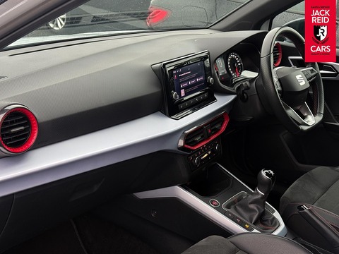 1.0 TSI FR Edition SUV 5dr Petrol Manual Euro 6 (s/s) (110 ps)