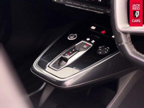 40 S line Sportback 5dr Electric Auto 82kWh (204 ps)