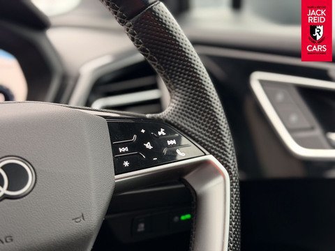 40 S line Sportback 5dr Electric Auto 82kWh (204 ps)