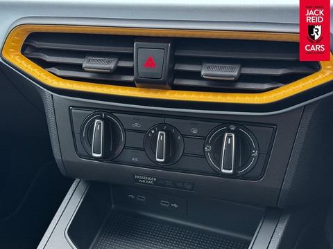 1.0 MPI SE Hatchback 5dr Petrol Manual Euro 6 (s/s) (80 ps)