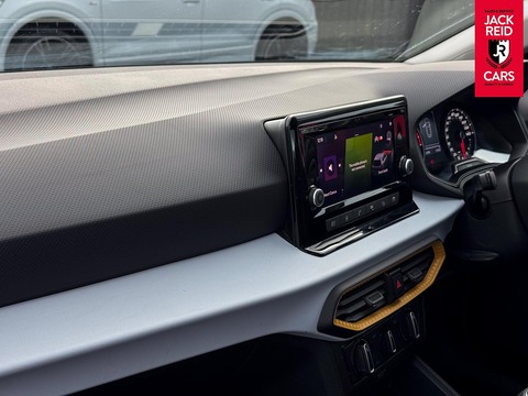 1.0 MPI SE Hatchback 5dr Petrol Manual Euro 6 (s/s) (80 ps)