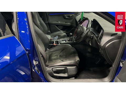 1.5 TSI EVO FR Black Edition Hatchback 5dr Petrol Manual Euro 6 (s/s) (150 ps)