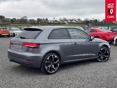 2.0 TDI SE Technik Hatchback 3dr Diesel S Tronic Auto 6Spd Euro 6 (s/s) (150 ps)