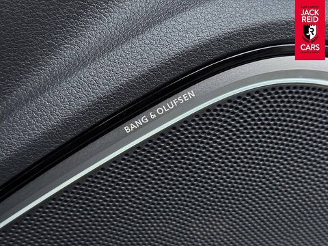 2.0 TDI SE Technik Hatchback 3dr Diesel S Tronic Auto 6Spd Euro 6 (s/s) (150 ps)