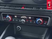 Audi A3 TDI SE Technik 2.0 TDI SE Technik Hatchback 3dr Diesel S Tronic Auto 6Spd Euro 6 (s/s) (150 ps) 