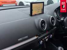 Audi A3 TDI SE Technik 2.0 TDI SE Technik Hatchback 3dr Diesel S Tronic Auto 6Spd Euro 6 (s/s) (150 ps) 