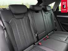 Audi Q5 TDI Sport 2.0 TDI 40 Sport Sportback 5dr Diesel S Tronic quattro Euro 6 (s/s) (204 ps) 