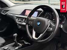 BMW 1 Series 118i Sport 1.5 118i Sport Hatchback 5dr Petrol Manual Euro 6 (s/s) (140 ps) 