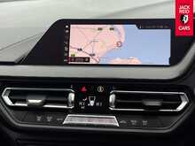 BMW 1 Series 118i Sport 1.5 118i Sport Hatchback 5dr Petrol Manual Euro 6 (s/s) (140 ps) 