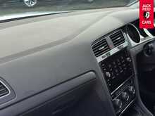 Volkswagen Golf TSI SE Nav 1.0 TSI SE Nav Hatchback 5dr Petrol Manual Euro 6 (s/s) (115 ps) 