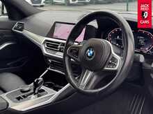 BMW 3 Series 330e M Sport 2.0 330e 12kWh M Sport Saloon 4dr Petrol Plug-in Hybrid Auto Euro 6 (s/s) (292 ps) 