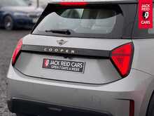 MINI Electric Cooper E Classic E 40.7kWh Classic Hatchback 3dr Electric Auto (184 ps) 