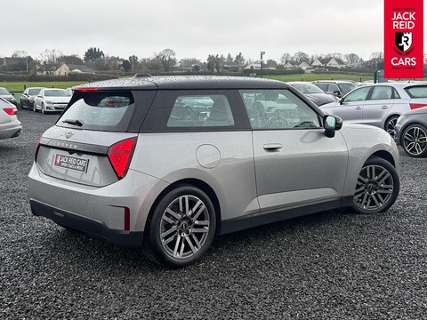 E 40.7kWh Classic Hatchback 3dr Electric Auto (184 ps)