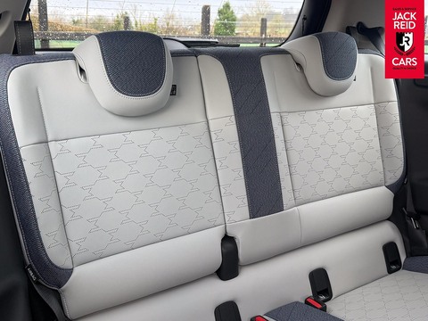 E 40.7kWh Classic Hatchback 3dr Electric Auto (184 ps)