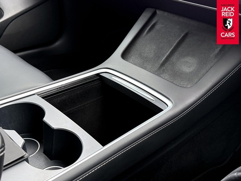 Saloon 4dr Electric Auto RWD (241 bhp)