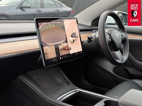 Saloon 4dr Electric Auto RWD (241 bhp)