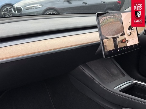 Saloon 4dr Electric Auto RWD (241 bhp)