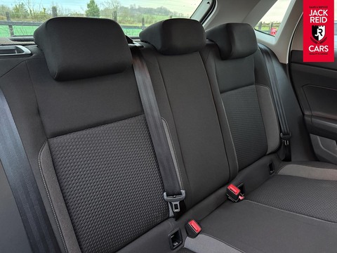 1.0 TSI Life Hatchback 5dr Petrol DSG Euro 6 (s/s) (95 ps)