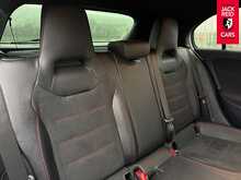 Mercedes-Benz A Class A180 AMG Line 1.3 A180 AMG Line Hatchback 5dr Petrol 7G-DCT Euro 6 (s/s) (136 ps) 