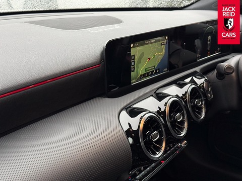 1.3 A180 AMG Line Hatchback 5dr Petrol 7G-DCT Euro 6 (s/s) (136 ps)