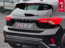 Ford Focus EcoBlue ST-Line 1.5 EcoBlue ST-Line Hatchback 5dr Diesel Manual Euro 6 (s/s) (120 ps) 