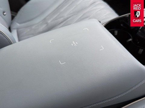 82.5kWh Excellence Saloon 4dr Electric Auto AWD (530 ps)