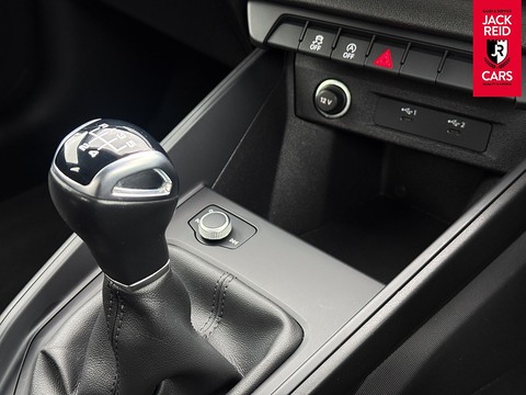 1.0 TFSI 25 Technik Sportback 5dr Petrol Manual Euro 6 (s/s) (95 ps)