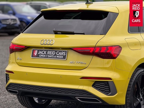 1.4 TFSIe 40 S line Sportback 5dr Petrol Plug-in Hybrid S Tronic Euro 6 (s/s) 13kWh (204 ps)