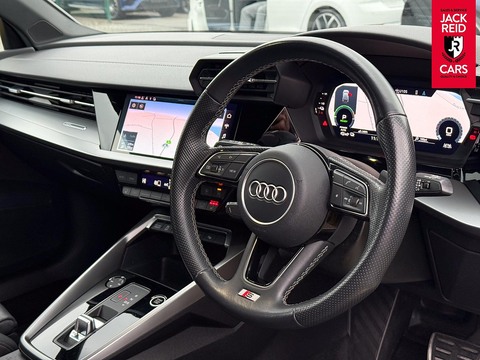 1.4 TFSIe 40 S line Sportback 5dr Petrol Plug-in Hybrid S Tronic Euro 6 (s/s) 13kWh (204 ps)