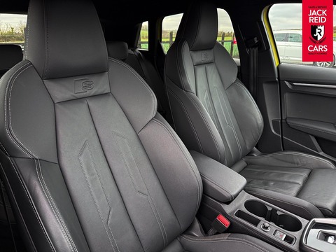 1.4 TFSIe 40 S line Sportback 5dr Petrol Plug-in Hybrid S Tronic Euro 6 (s/s) 13kWh (204 ps)