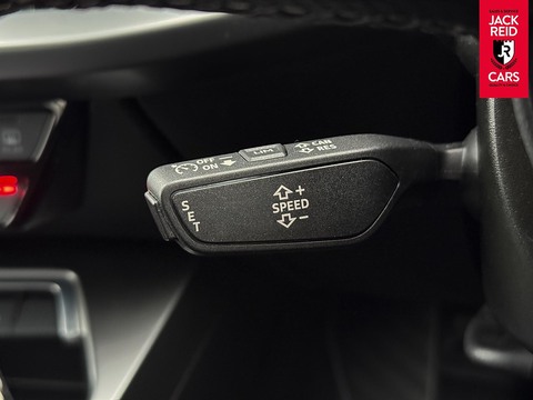 1.4 TFSIe 40 S line Sportback 5dr Petrol Plug-in Hybrid S Tronic Euro 6 (s/s) 13kWh (204 ps)