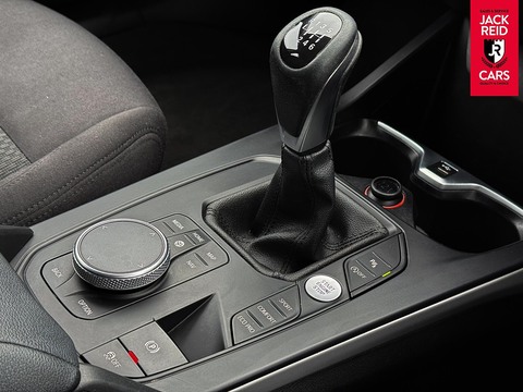 1.5 118i SE Hatchback 5dr Petrol Manual Euro 6 (s/s) (140 ps)