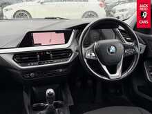 BMW 1 Series 118i SE 1.5 118i SE Hatchback 5dr Petrol Manual Euro 6 (s/s) (140 ps) 