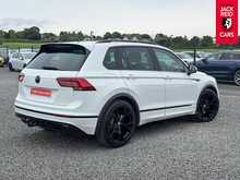 Volkswagen Tiguan TDI R-Line 2.0 TDI R-Line SUV 5dr Diesel DSG 4Motion Euro 6 (s/s) (150 ps) 