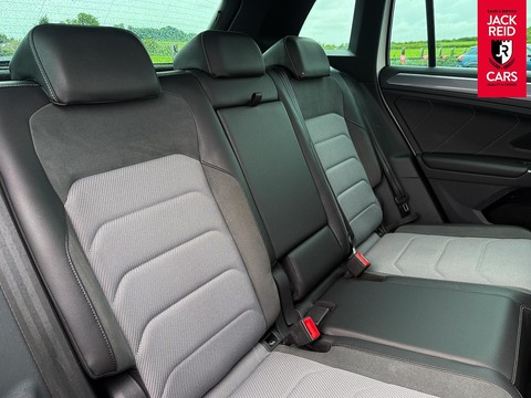 2.0 TDI R-Line SUV 5dr Diesel DSG 4Motion Euro 6 (s/s) (150 ps)