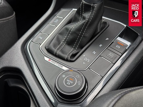 2.0 TDI R-Line SUV 5dr Diesel DSG 4Motion Euro 6 (s/s) (150 ps)