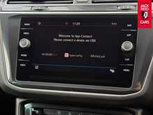 Volkswagen Tiguan TSI SE Navigation 1.4 TSI SE Navigation SUV 5dr Petrol Manual Euro 6 (s/s) (150 ps) 