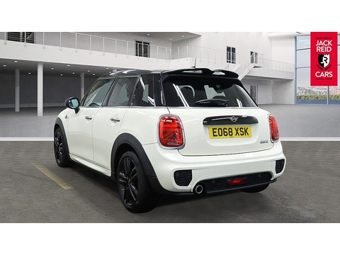 1.5 Cooper Hatchback 5dr Petrol Steptronic Euro 6 (s/s) (136 ps)